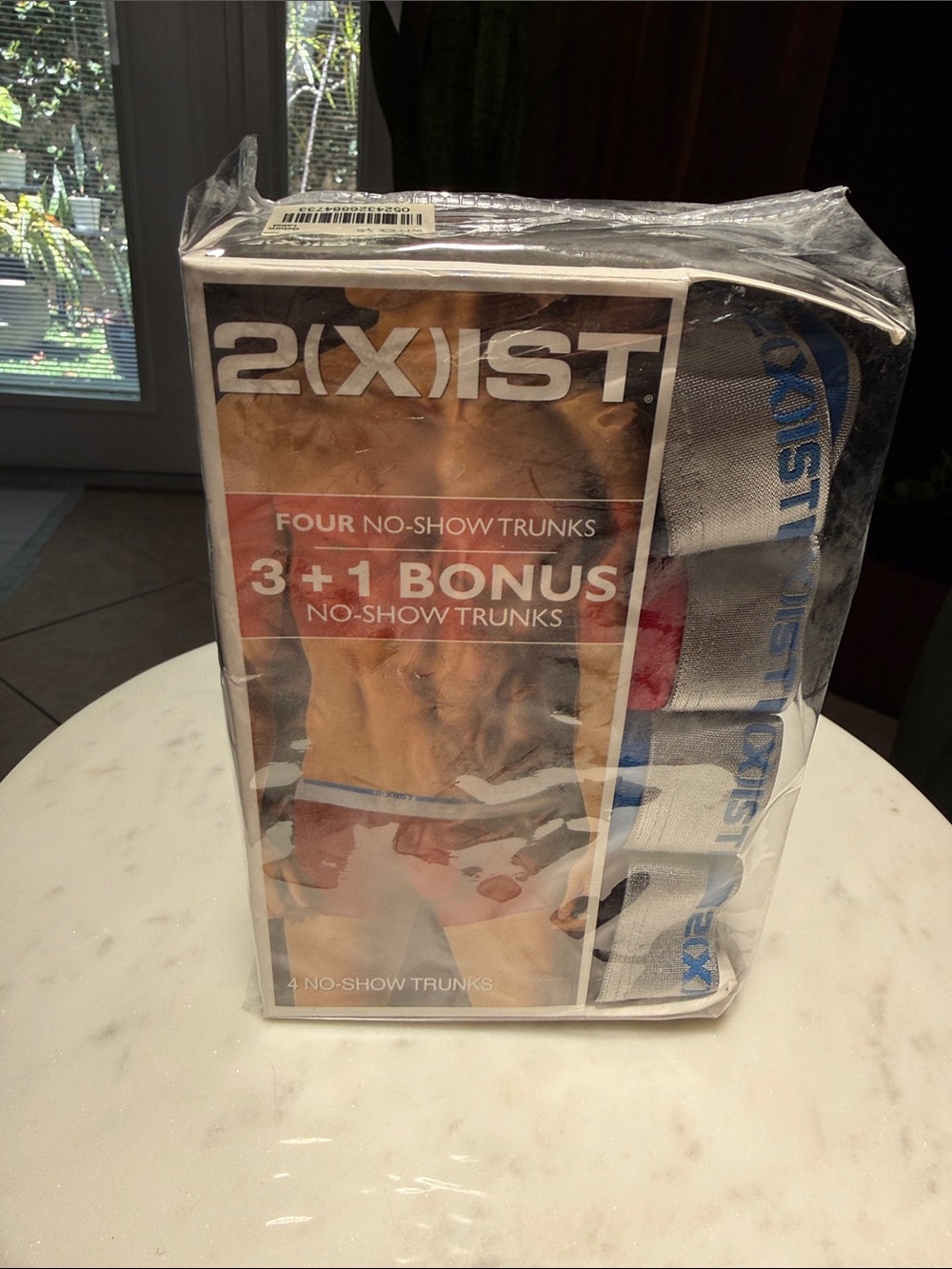 2xist No-Show Boxer Briefs in White and Blue